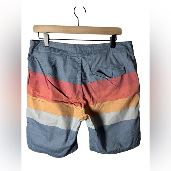 Goodfellow & Co. Men’s Striped Swim Trunks Board Shorts Size 32 - Picture 4 of 7